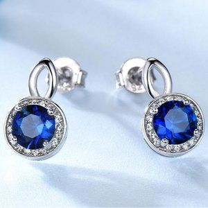 ROUND BLUE CUBIC ZIRCONIA OVAL DESIGN EARRINGS